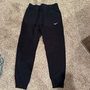 Nike women’s Dark Joggers with Logo